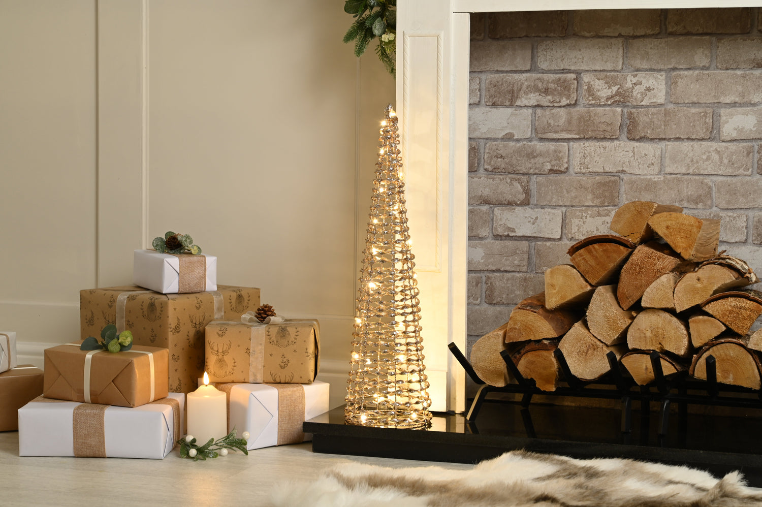 Pre-Lit with Lights