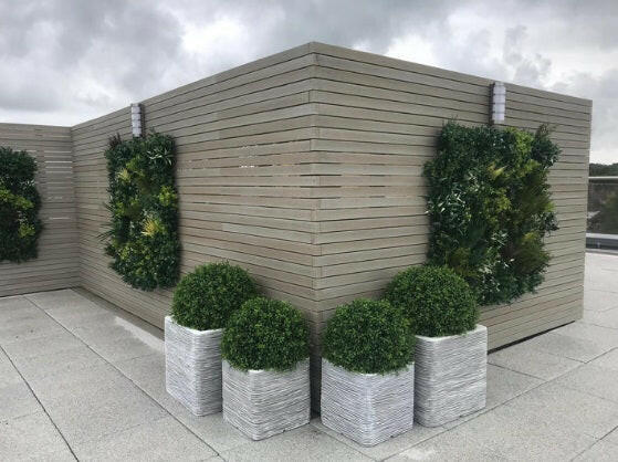 Justartificial.co.uk Seeded Boxwood Ball in planter instu